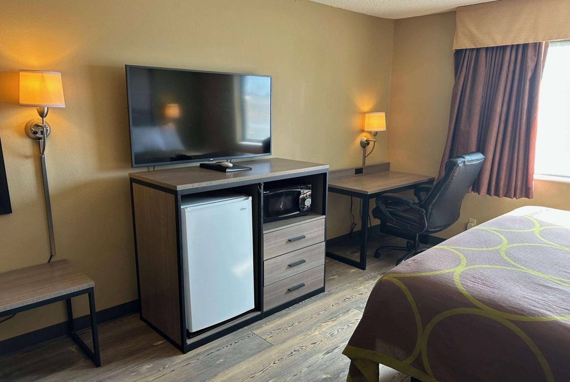 Super 8 By Wyndham Perry Ia Hotell Eksteriør bilde